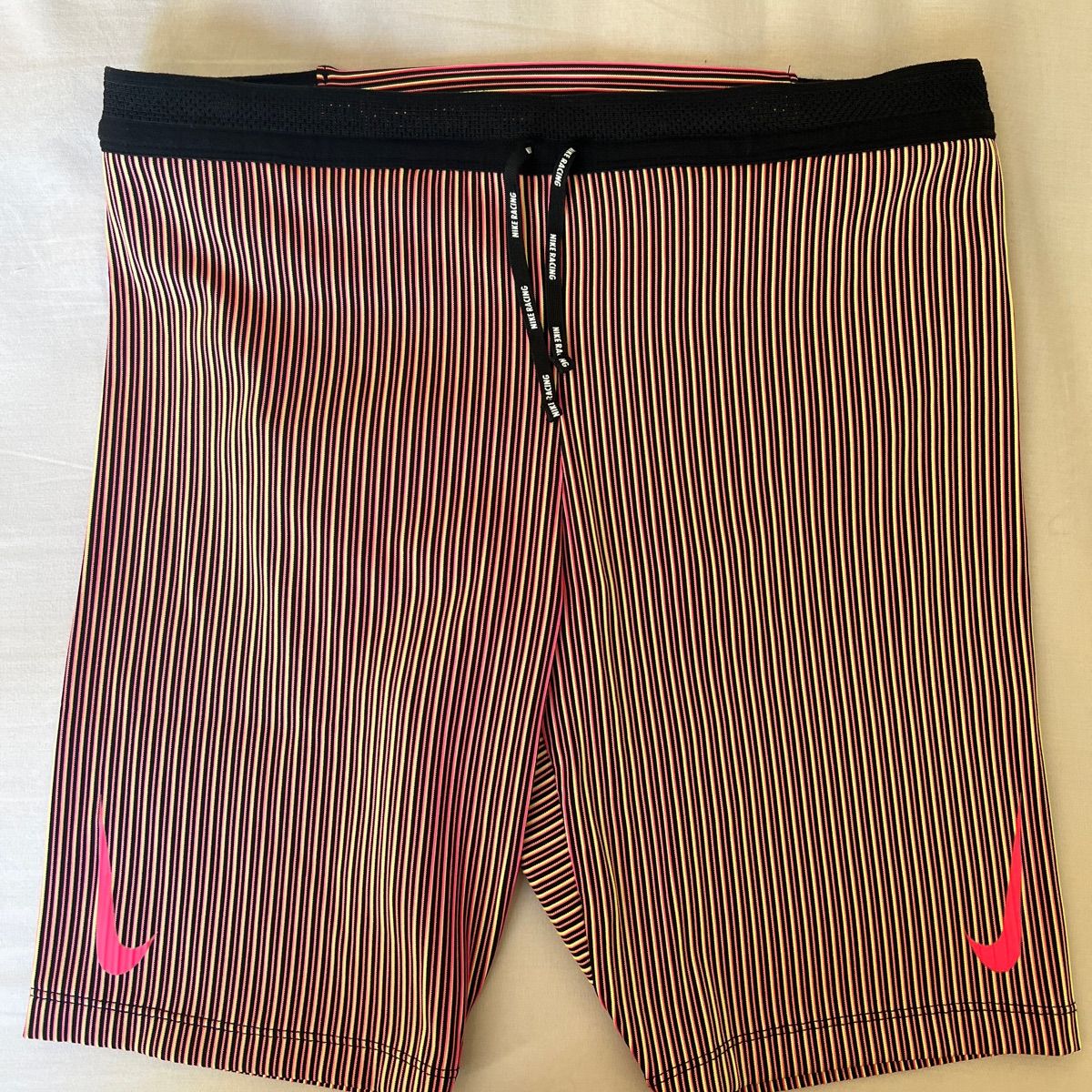 Shorts Nike Dri-FIT ADV AeroSwift - Masculino em Promoção