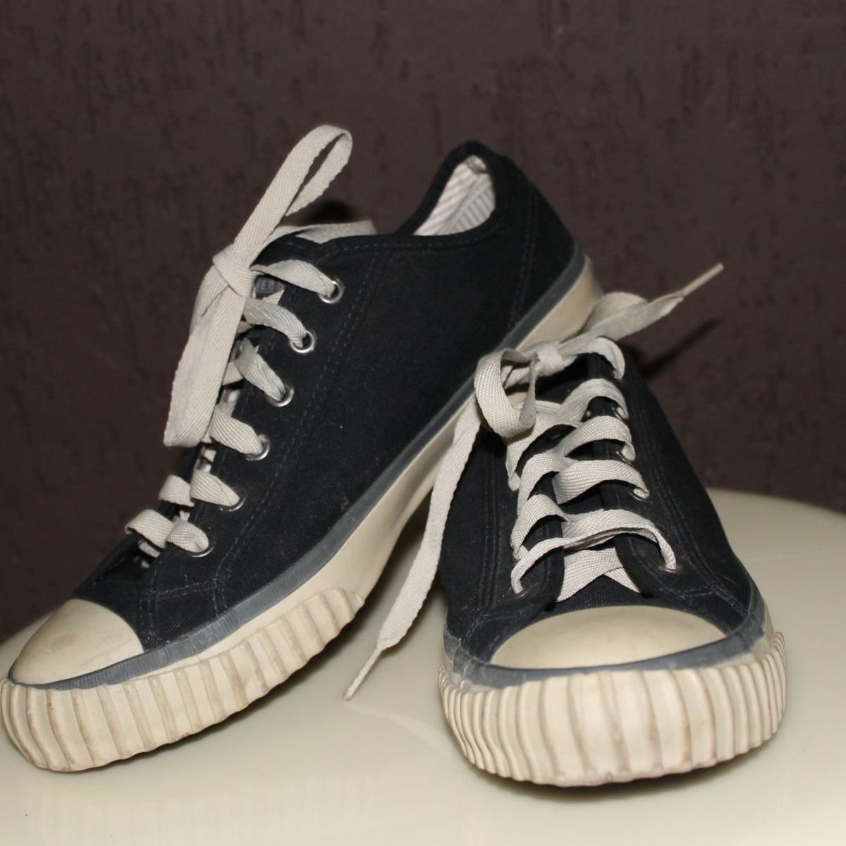 Converse chuck taylor outlet model athletic shoes