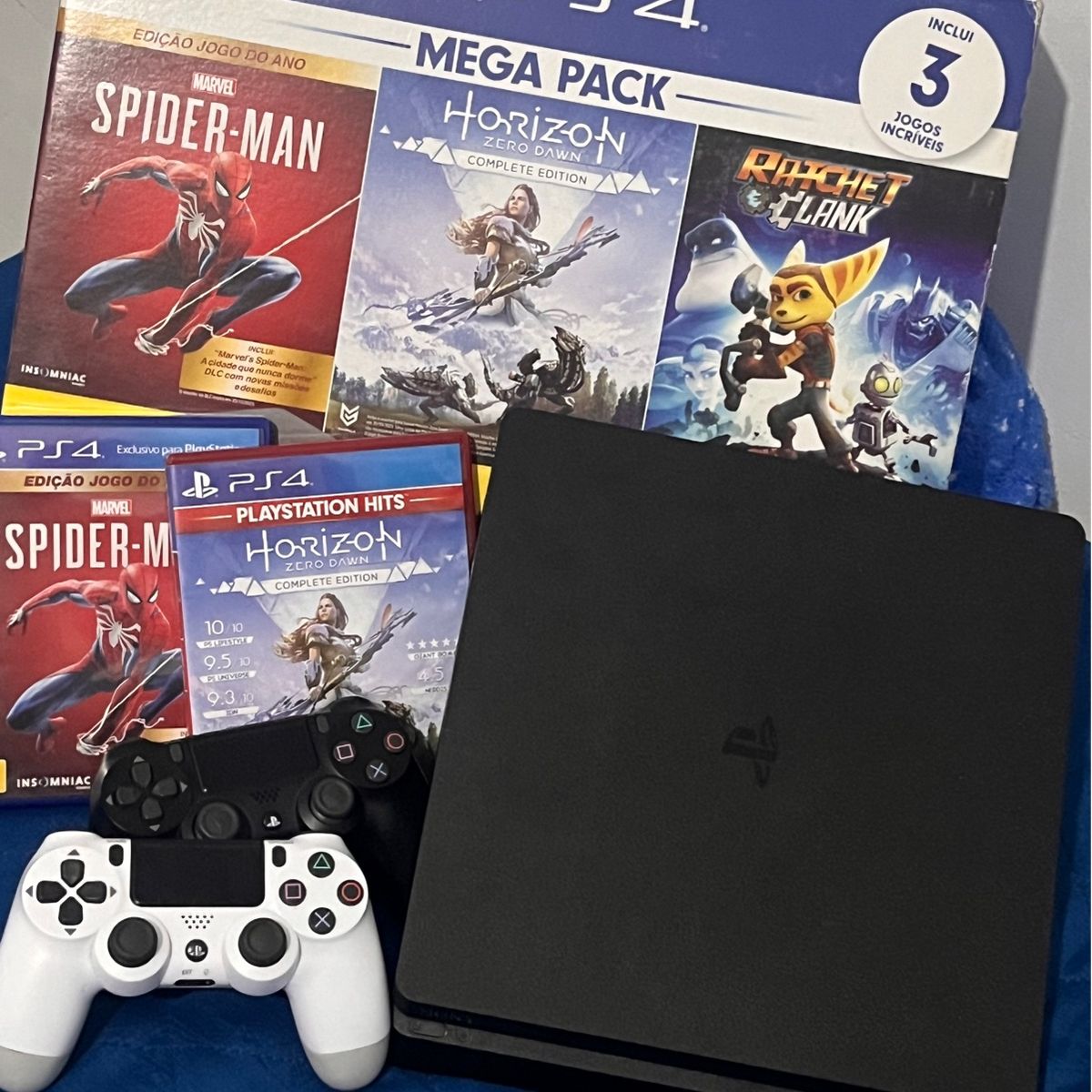 Console PS4 1TB + Jogo Spider-Man + Horizon Zero Dawn + Ratchet & Clank + 2  controles Pretos Console PS4 1TB + Jogo Spider-Man + Horizon Zero Dawn +  Ratchet & Clank +