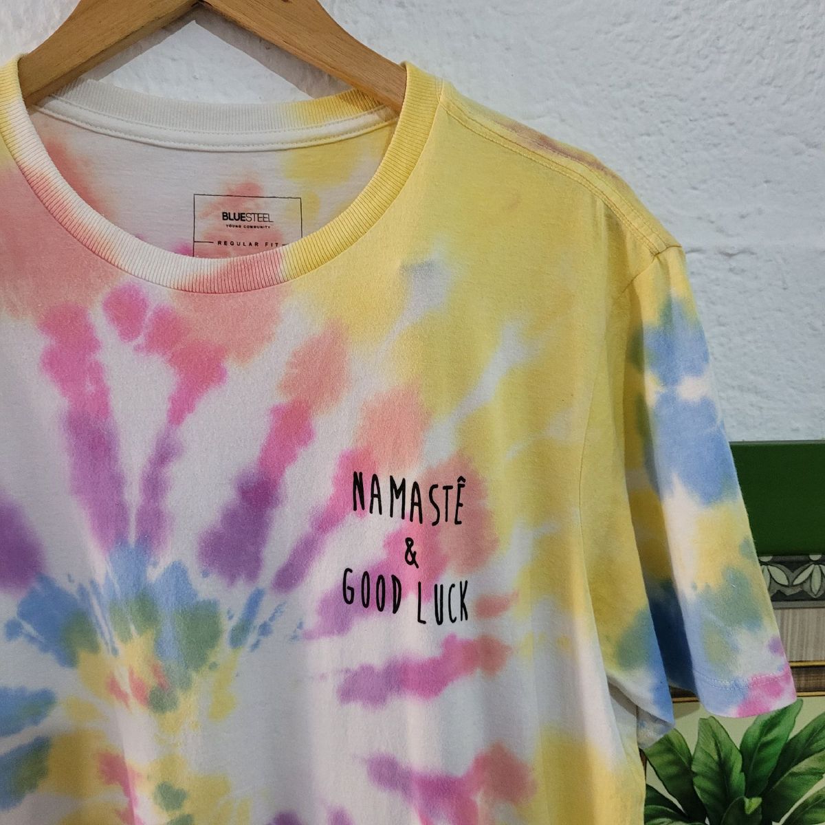 Camiseta Tie Dye com Estampa Good Lucky Multicores