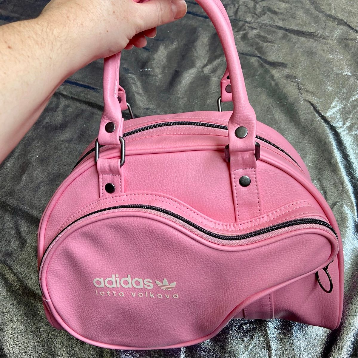 【日本産】 volkova ピンク adidas lotta バッグ × バッグ