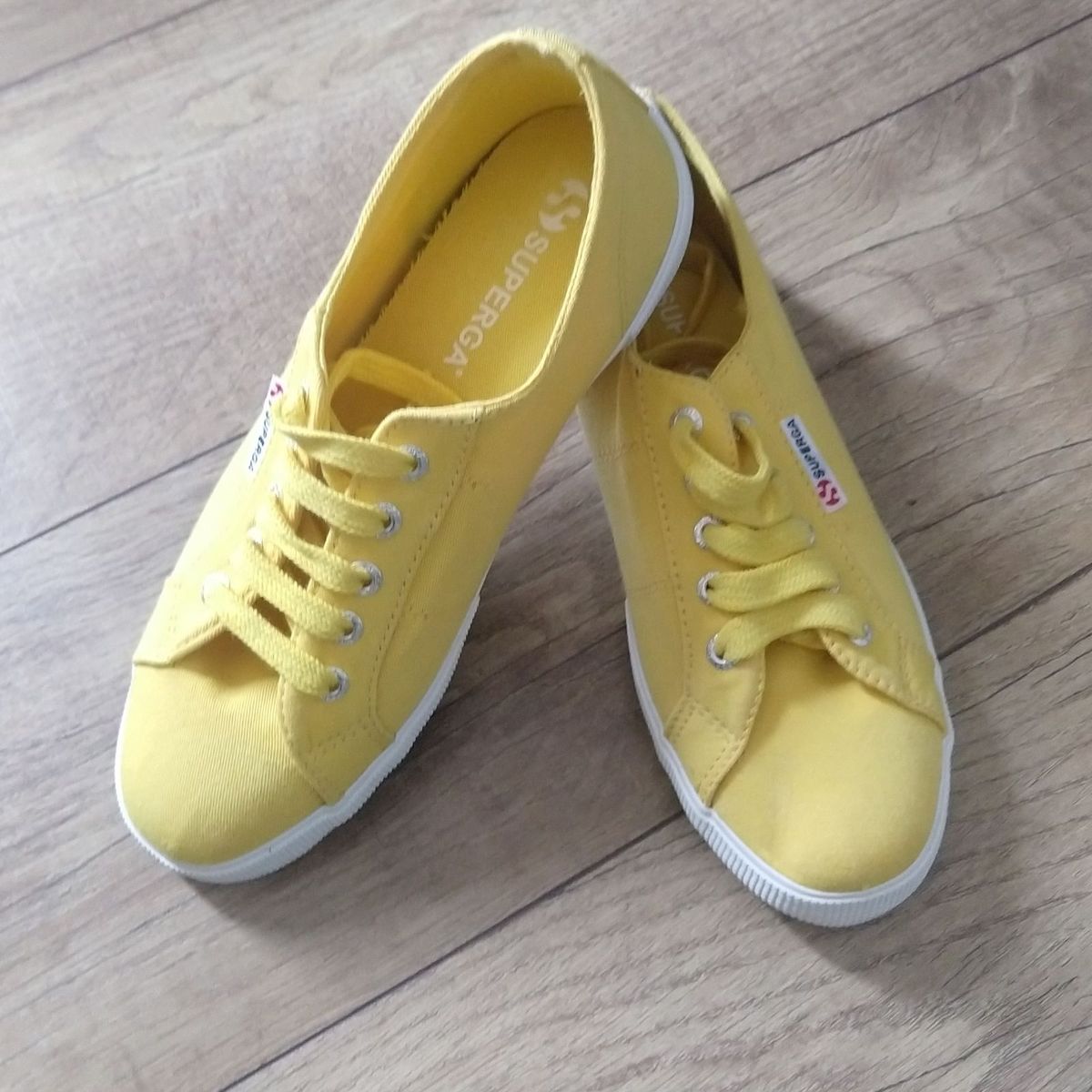 superga amarelo