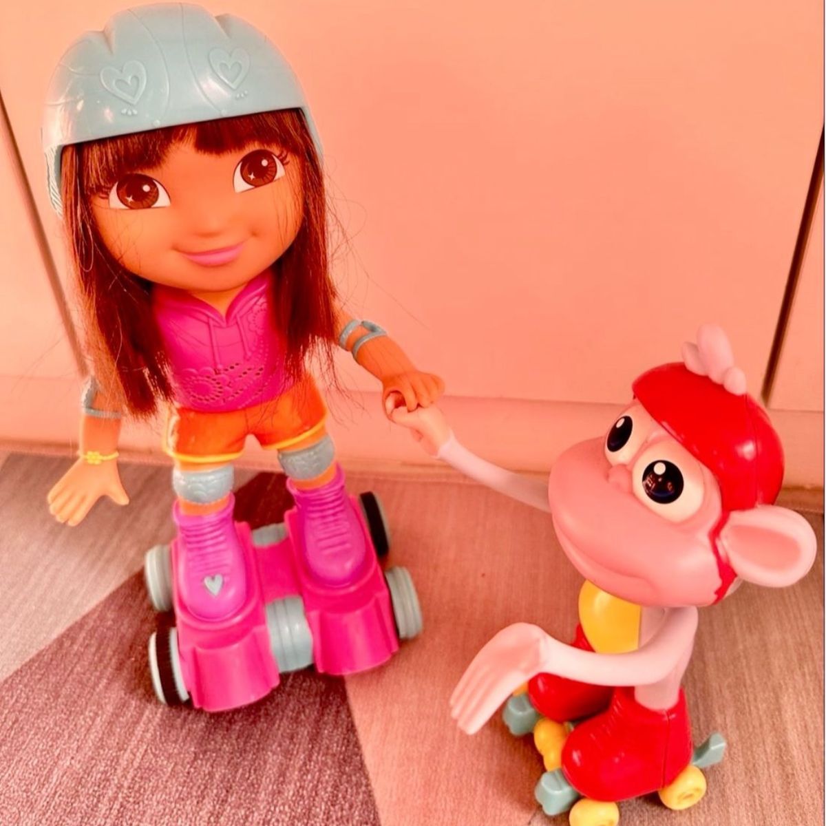 Boneca Dora Aventureira e Botas Patinadores | Nickelodeon Usado 102262292 |  enjoei