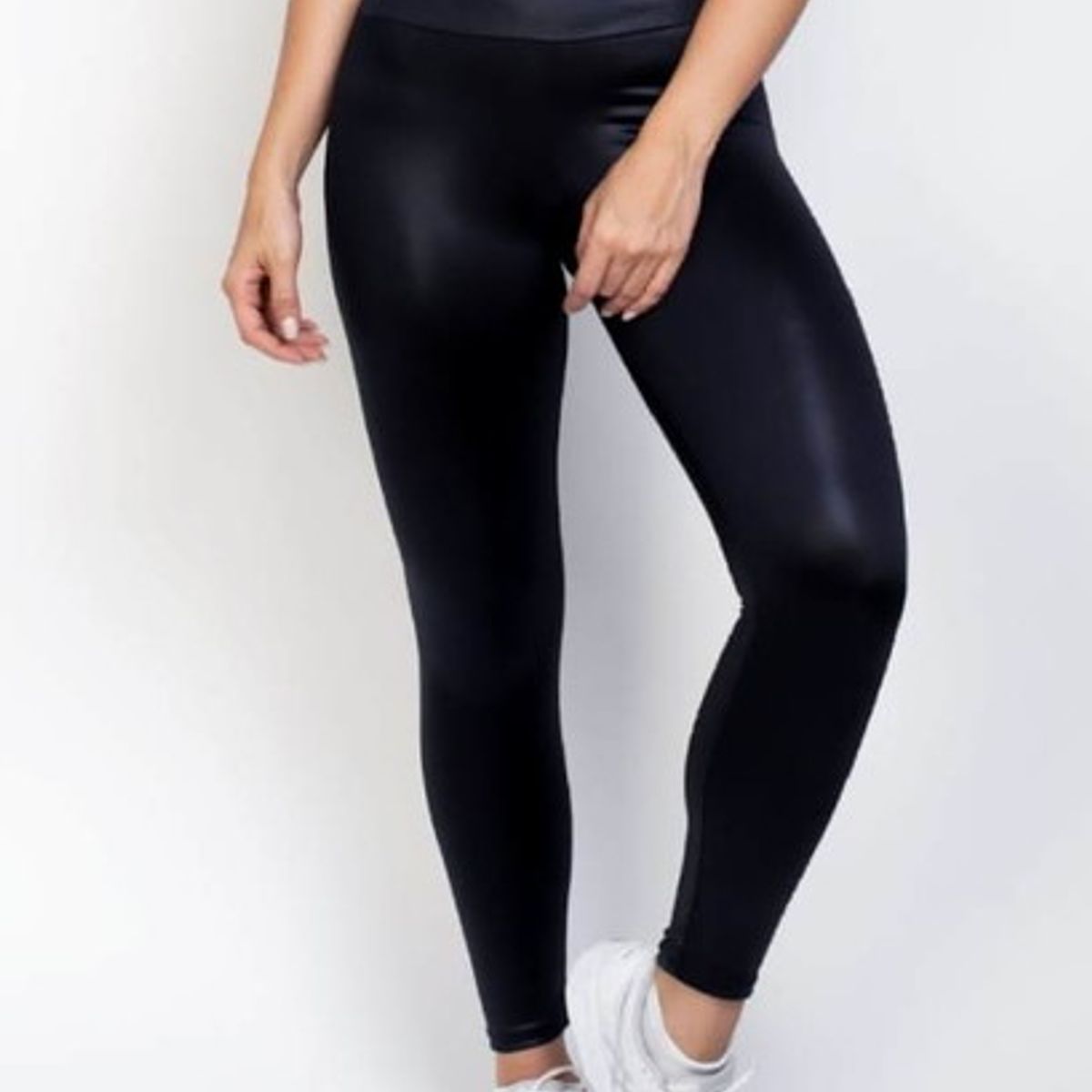 legging metalizada preta
