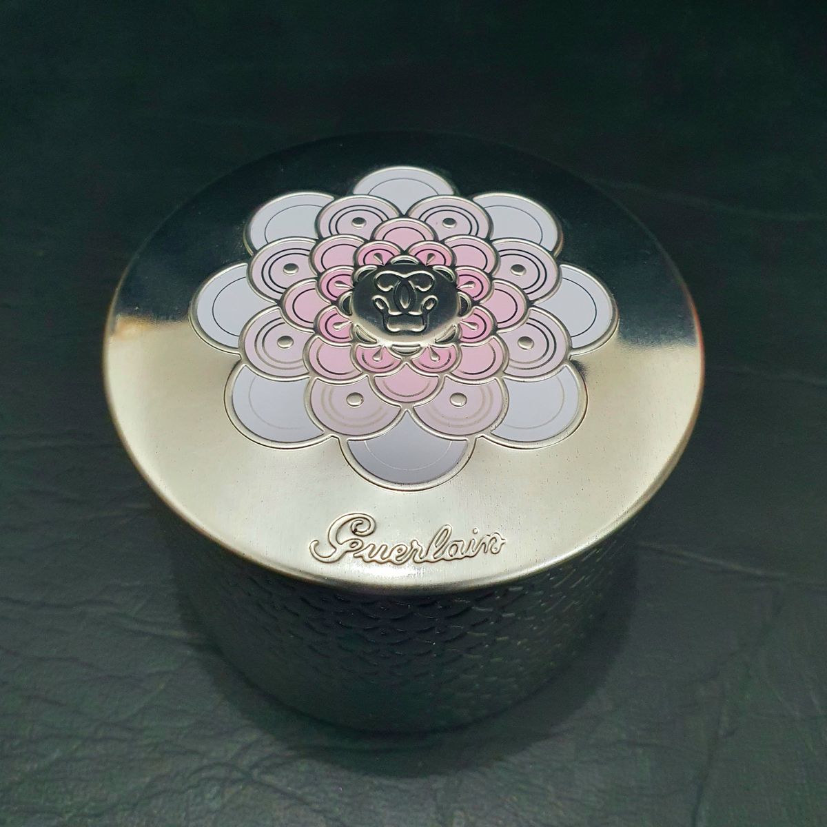 Guerlain Meteorites Illuminating Powder Pearls | Maquiagem