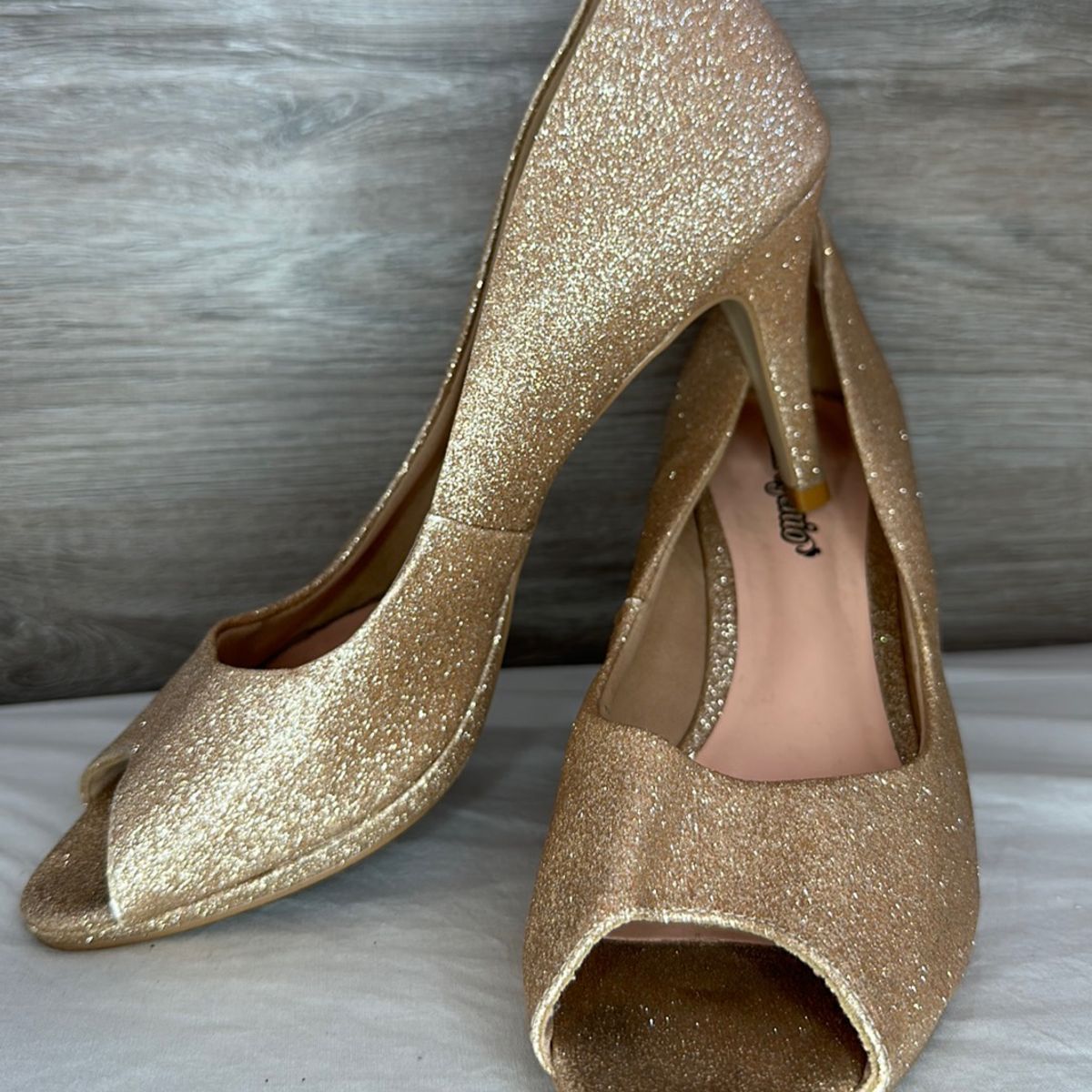 Sapato store glitter dourado