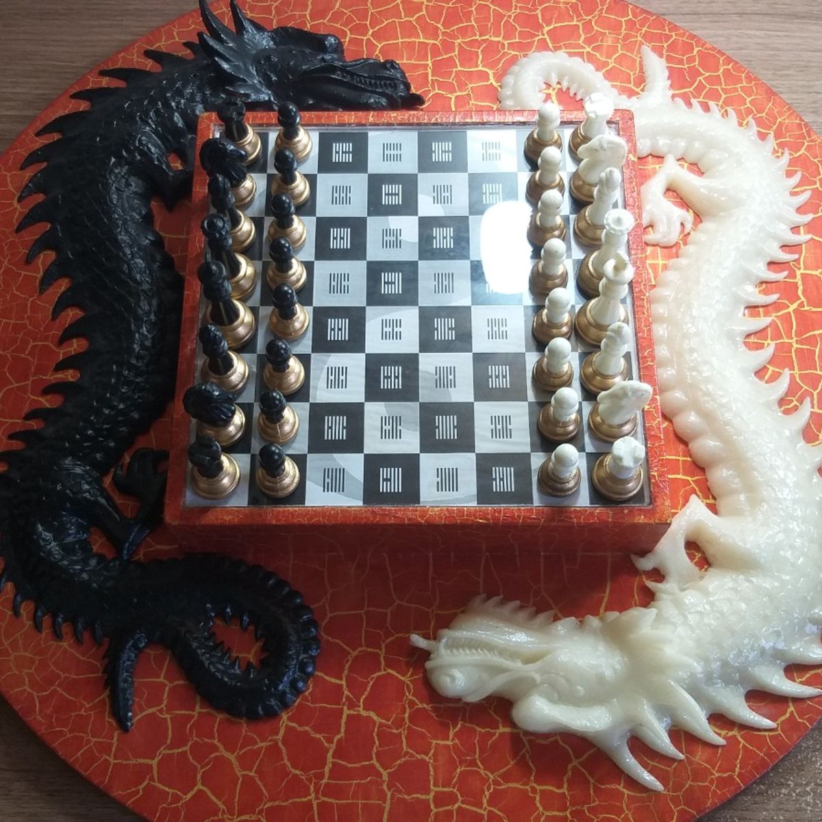 Jogo de Xadrez Chinês com tabuleiro e peças temáticas G