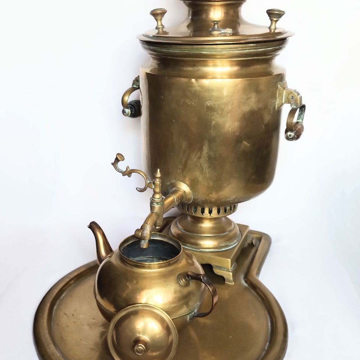 Antigo Samovar Imperial Russo Batashev em Bronze e Latão, Século