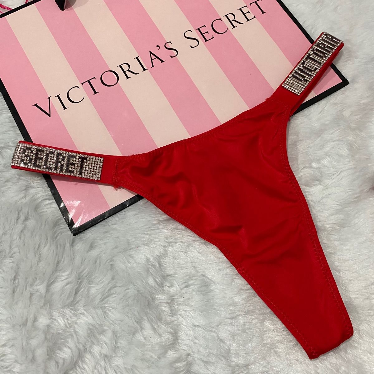 Calcinha Tradicional Victorias Secret Vermelha | Lingerie Feminina Victorias  Secret Nunca Usado 88178049 | enjoei