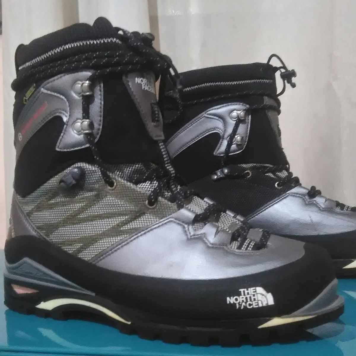 Bota para Alpinismo No Gelo The North Face S4k Ice Gore-Tex Summit