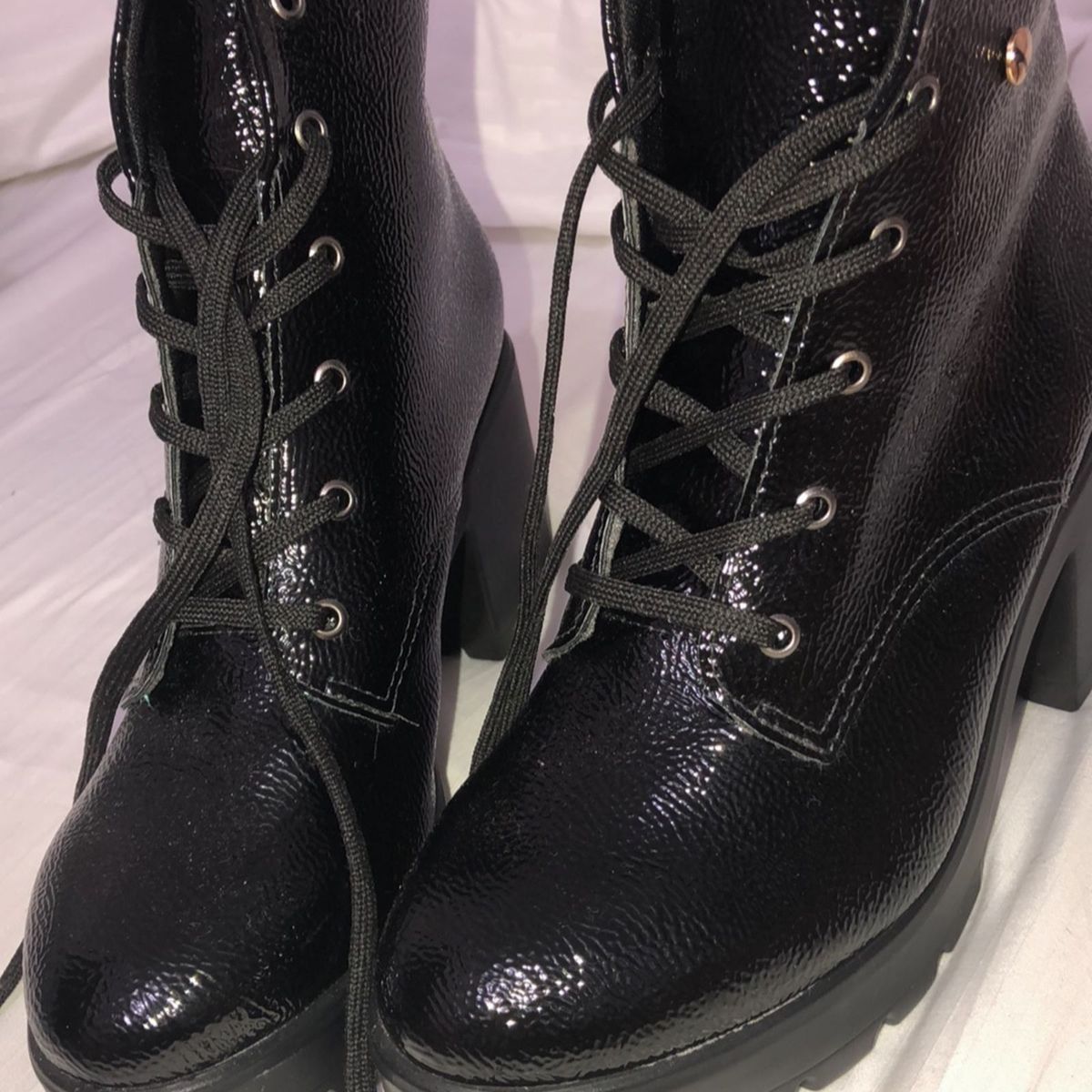 Sapatinho de hot sale luxo botas