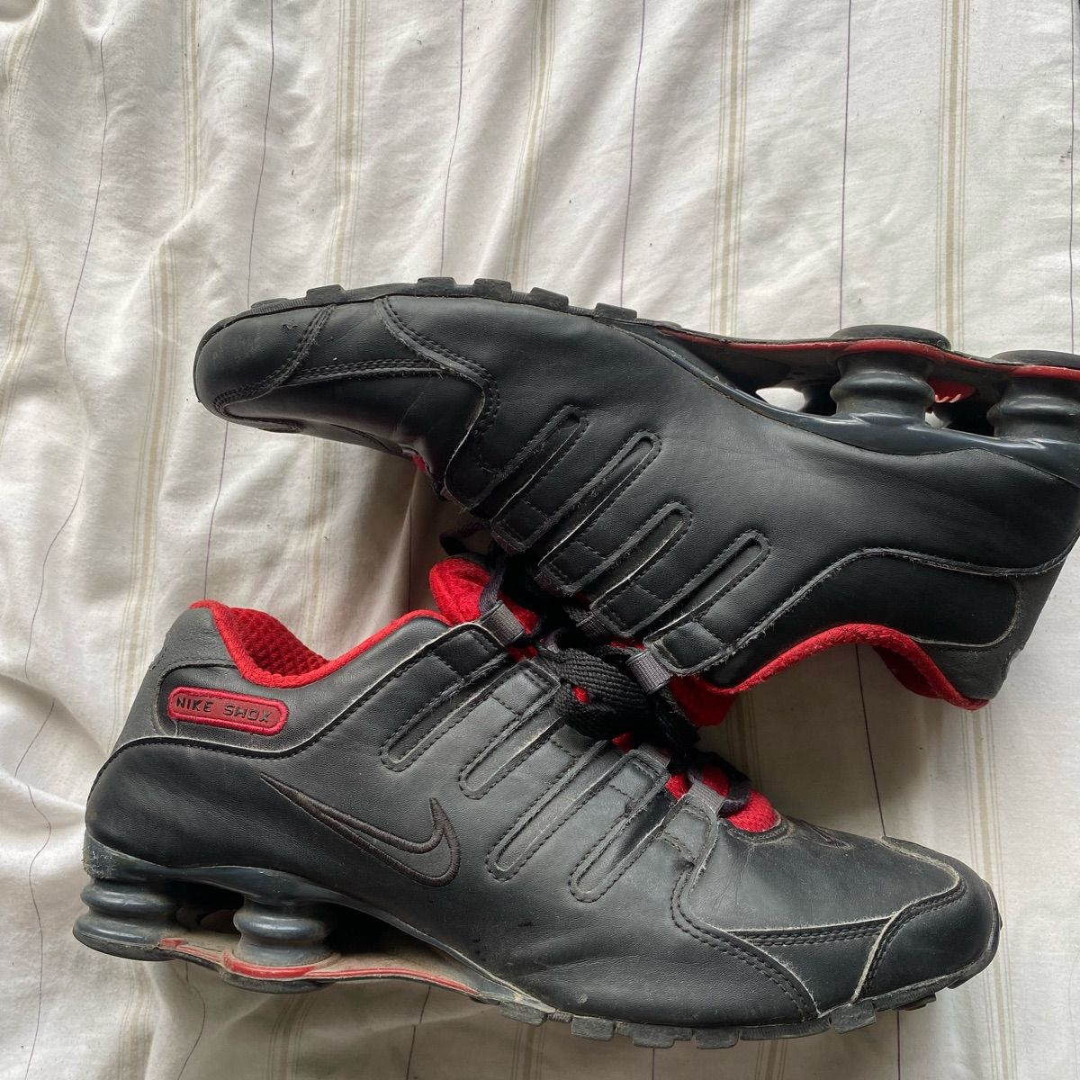 Nike Shox Nz Se Preto e Vermelho T nis Masculino Nike Usado 94775078 enjoei