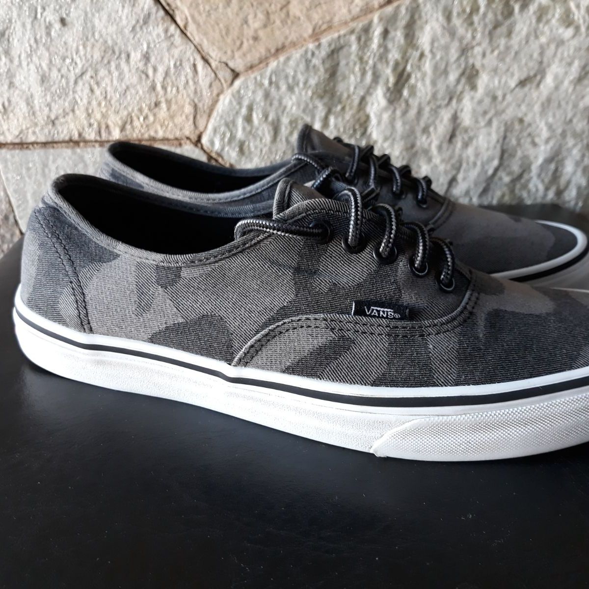 vans authentic camuflado