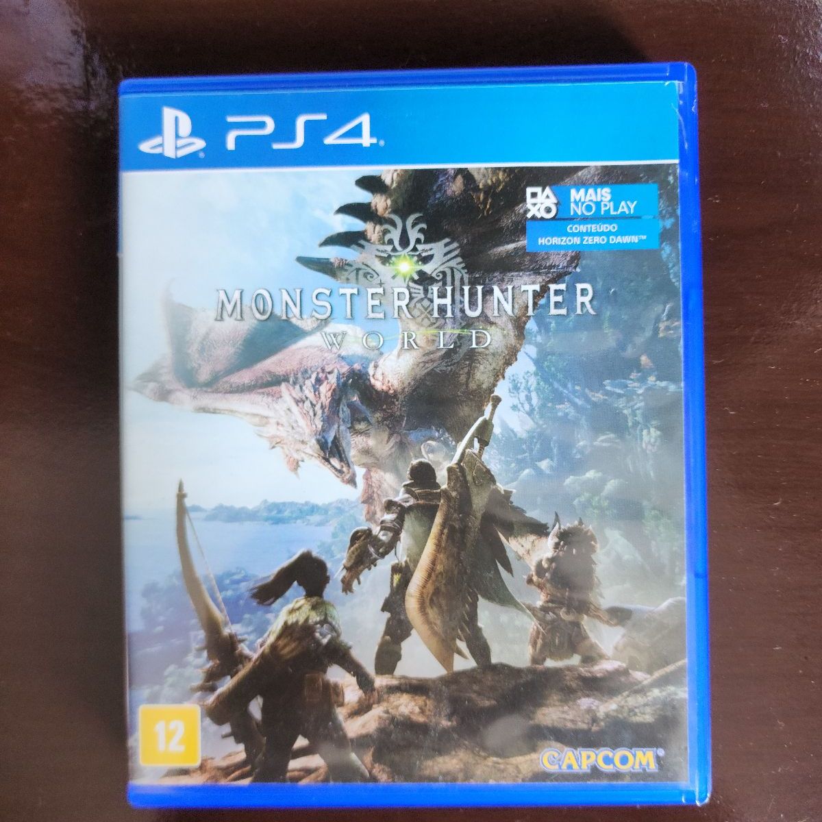 Monster Hunter World terá conteúdo de Horizon Zero Dawn no PS4