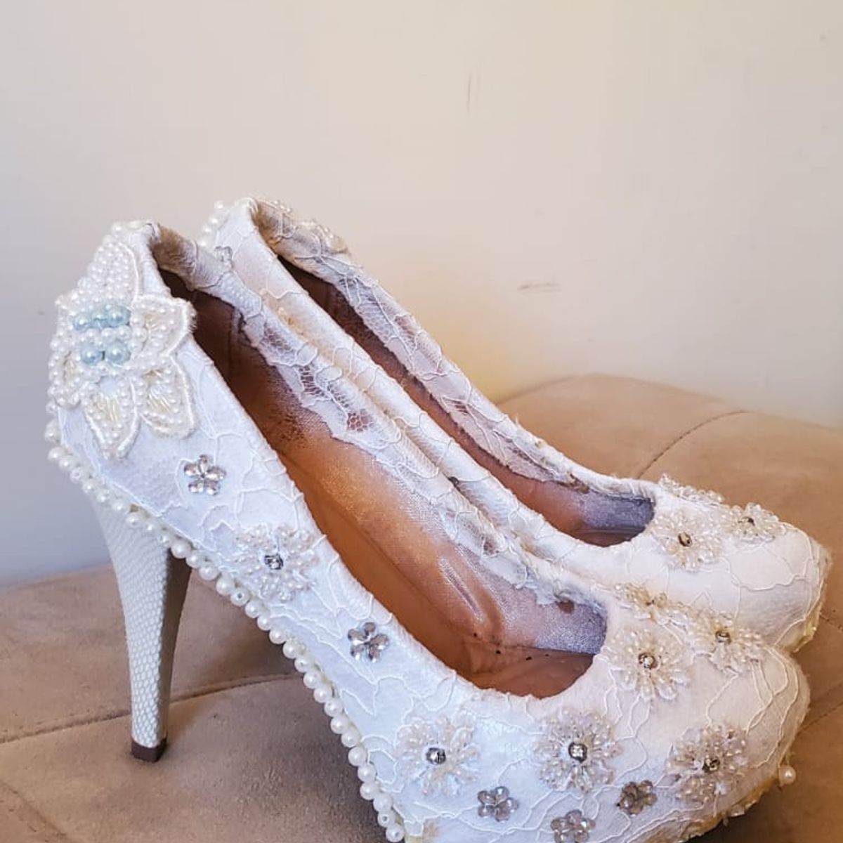 Scarpin Branco Customizado para Noivas Casamento Sapato