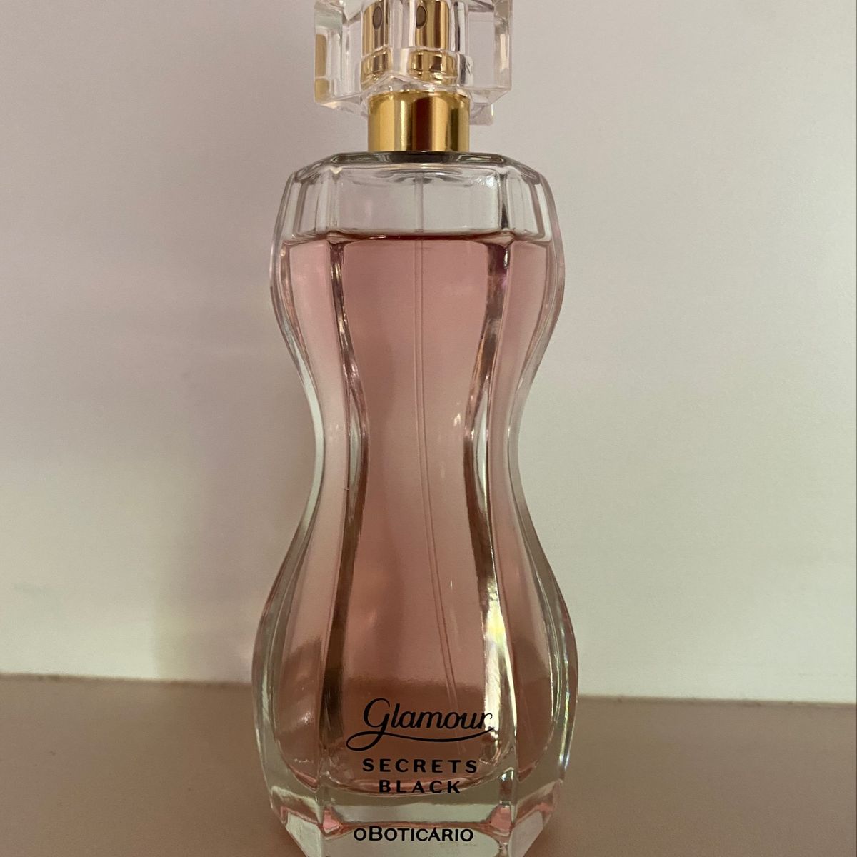 Perfume feminino glamour secrets black 100ML O boticário