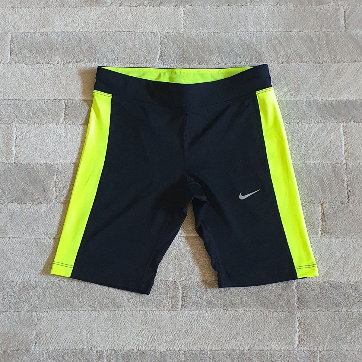 Nike pro store neon shorts