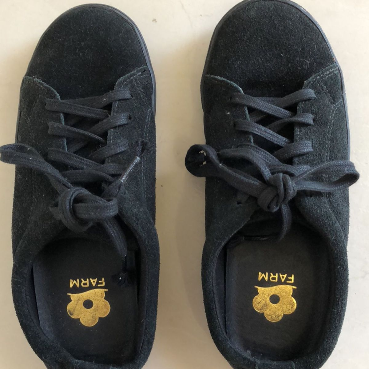 tenis farm mule preto