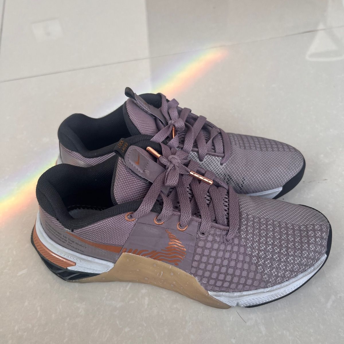 Nike metcon hot sale rainbow