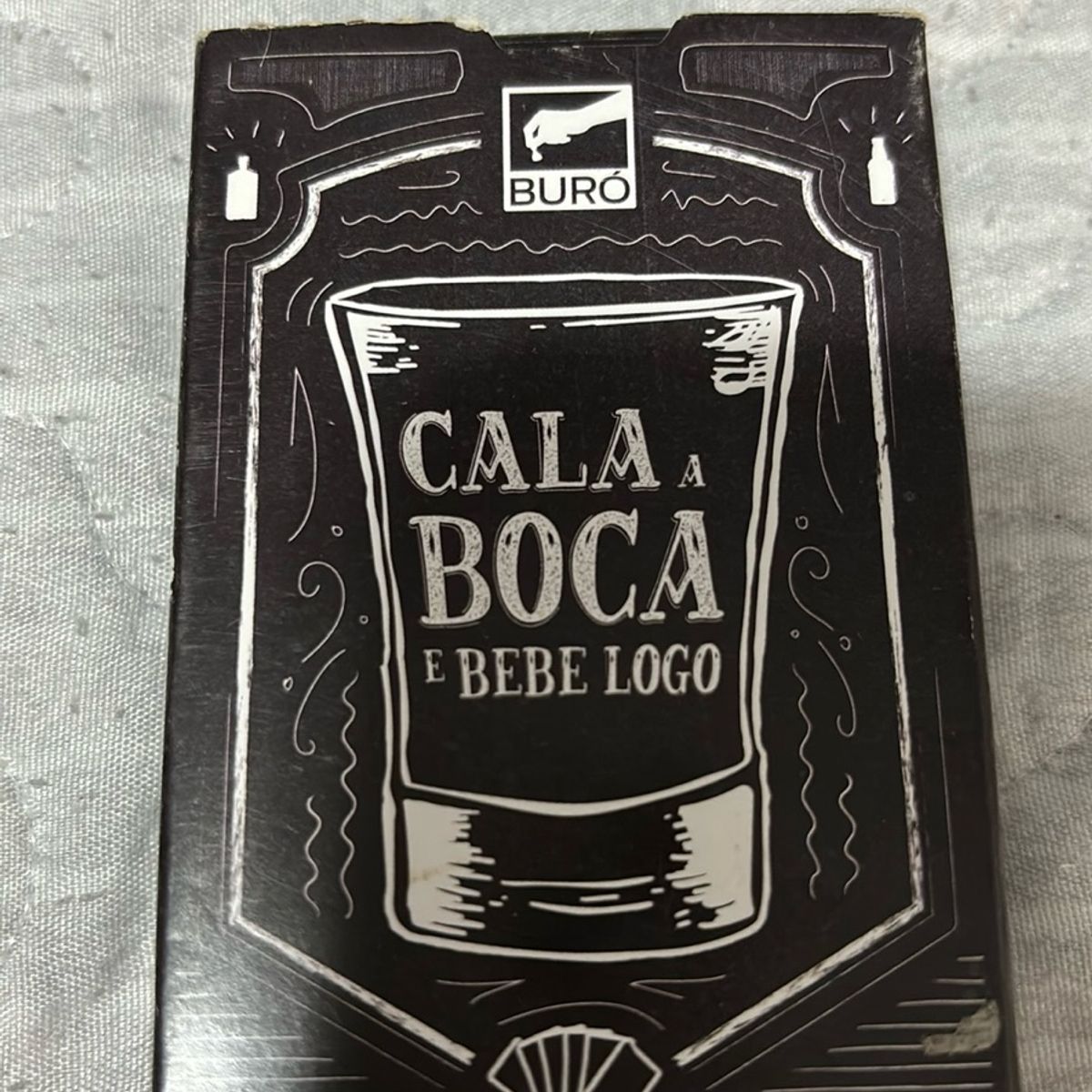 Jogo de Cartas Cala Boca e Bebe Logo Buró Usado 105832040 enjoei