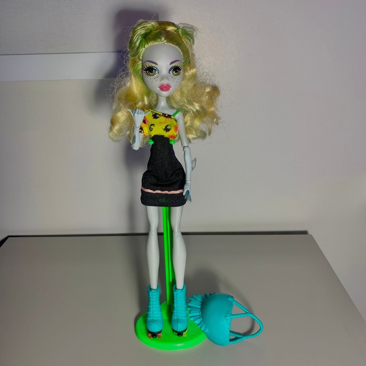 Preços baixos em Monster High Brinquedos Antigos e Vintage