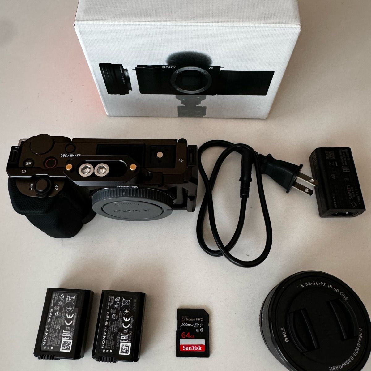 もえ　sony zve10 No final de março chega a versão Full Frame da Sony ZV-E10, a nova