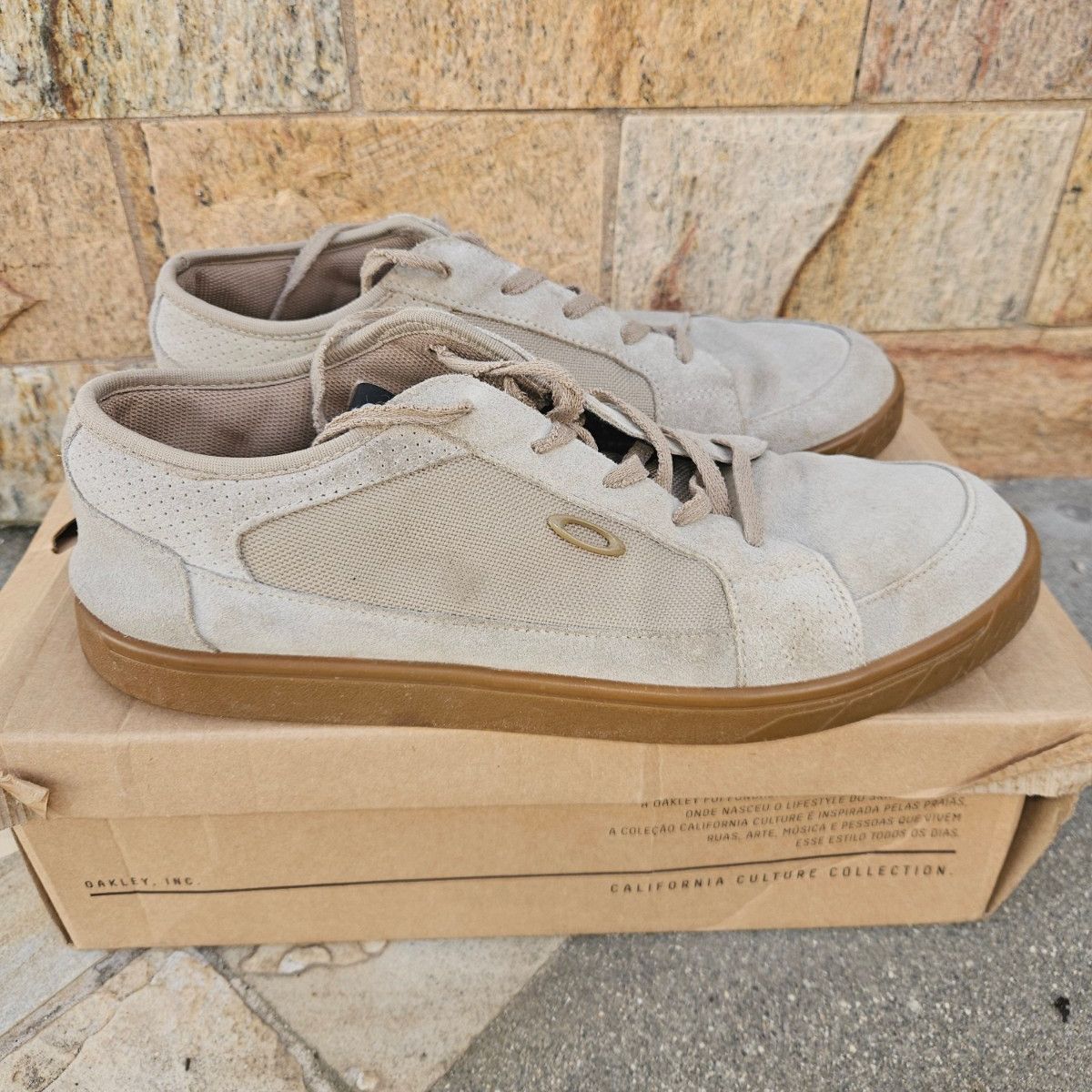 Oakley Mod TÃªnis Oakley Westcliff Bege Tênis Oakley Mod Way Bege