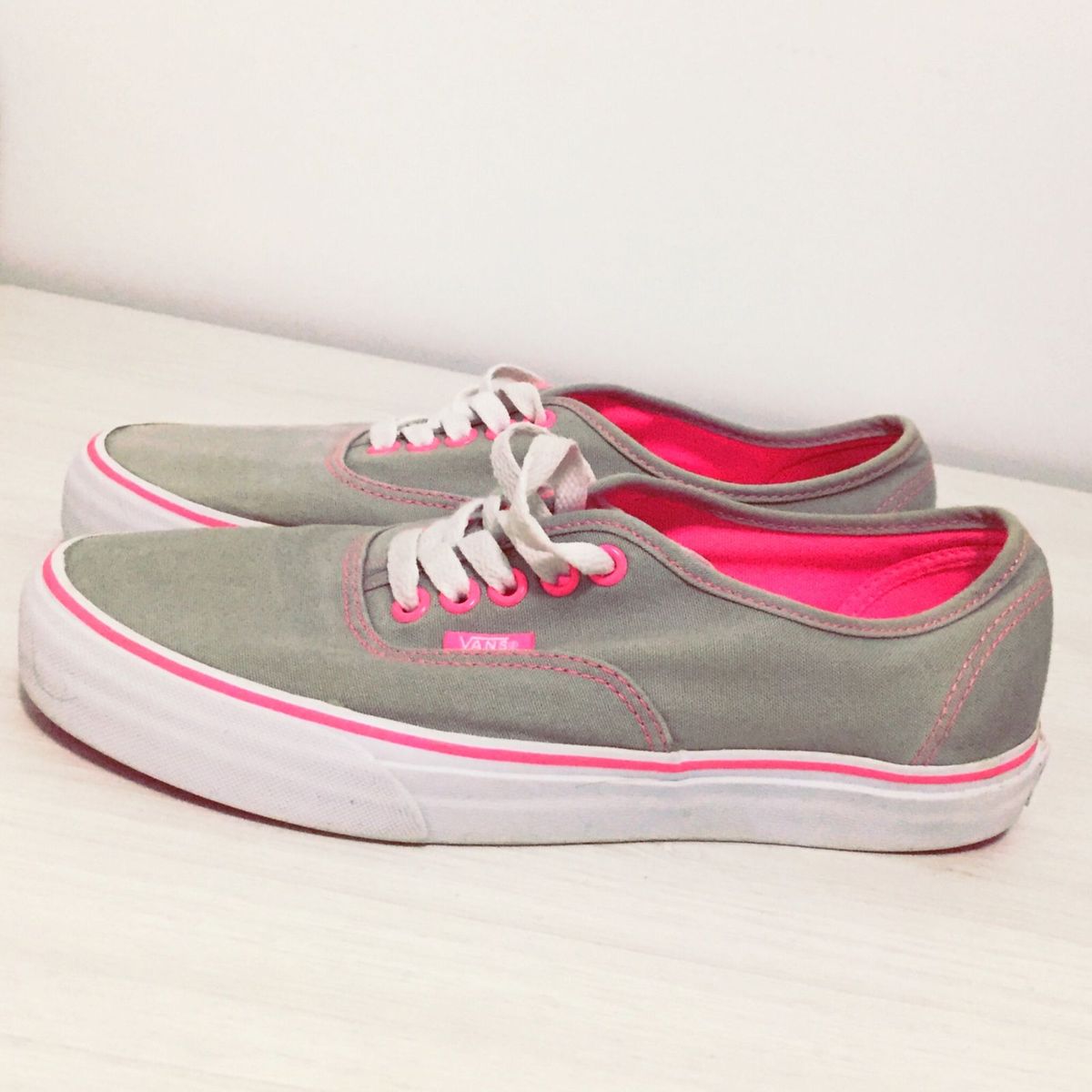 vans cinza e rosa