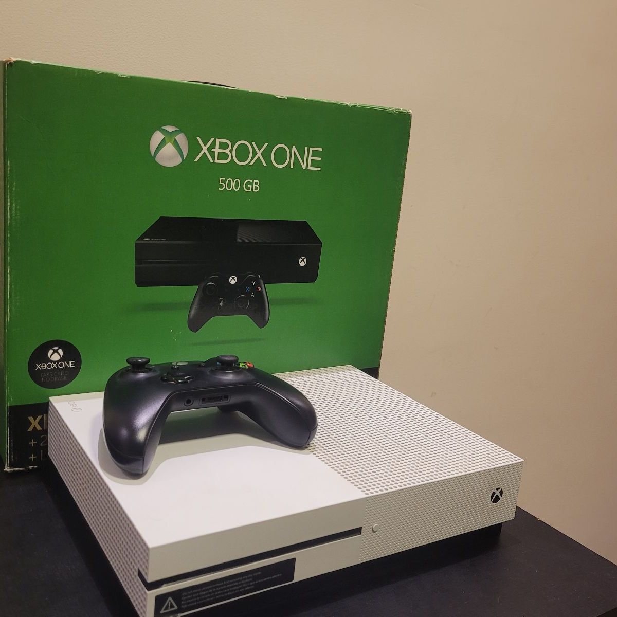 Microsoft Xbox One X 1TB Standard cor preto Novo Original na Caixa