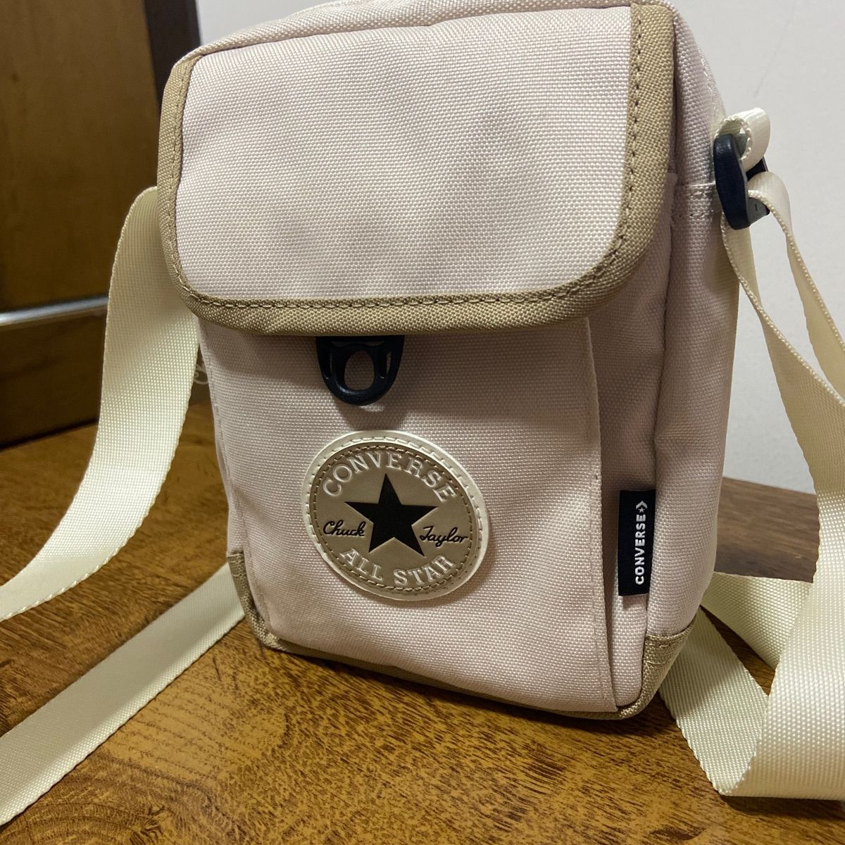converse poly cross