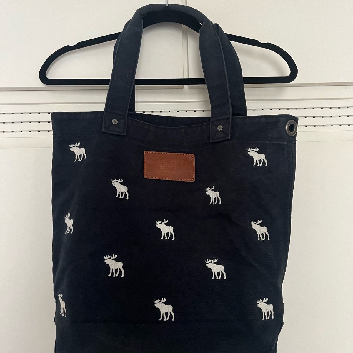(カーキー)  Abercrombie&Fitch バッグ