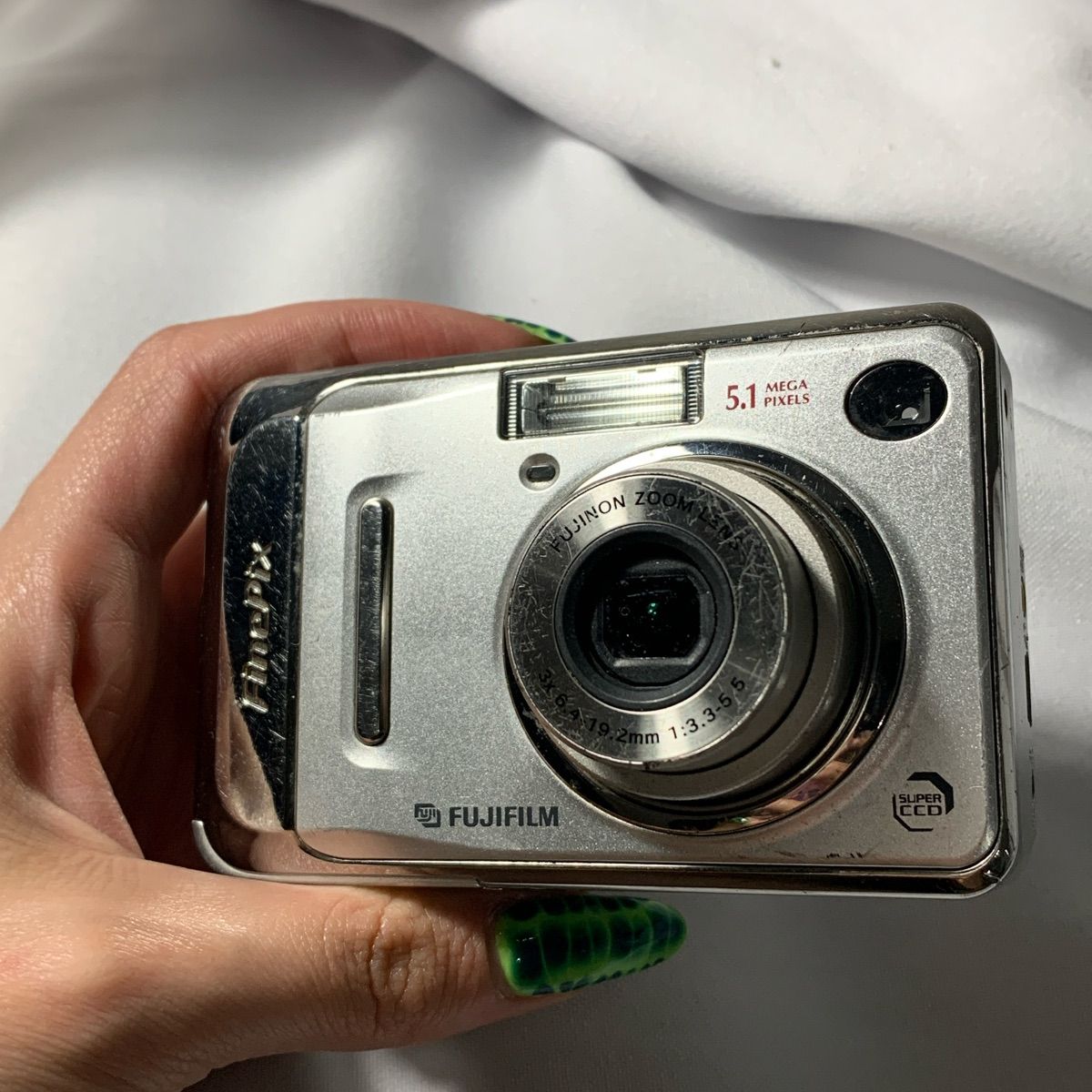 FUJIFILM FinePix A500 5.1メガピクセル　シルバー FinePix A500 5.1メガピクセル　シルバー FUJIFILM