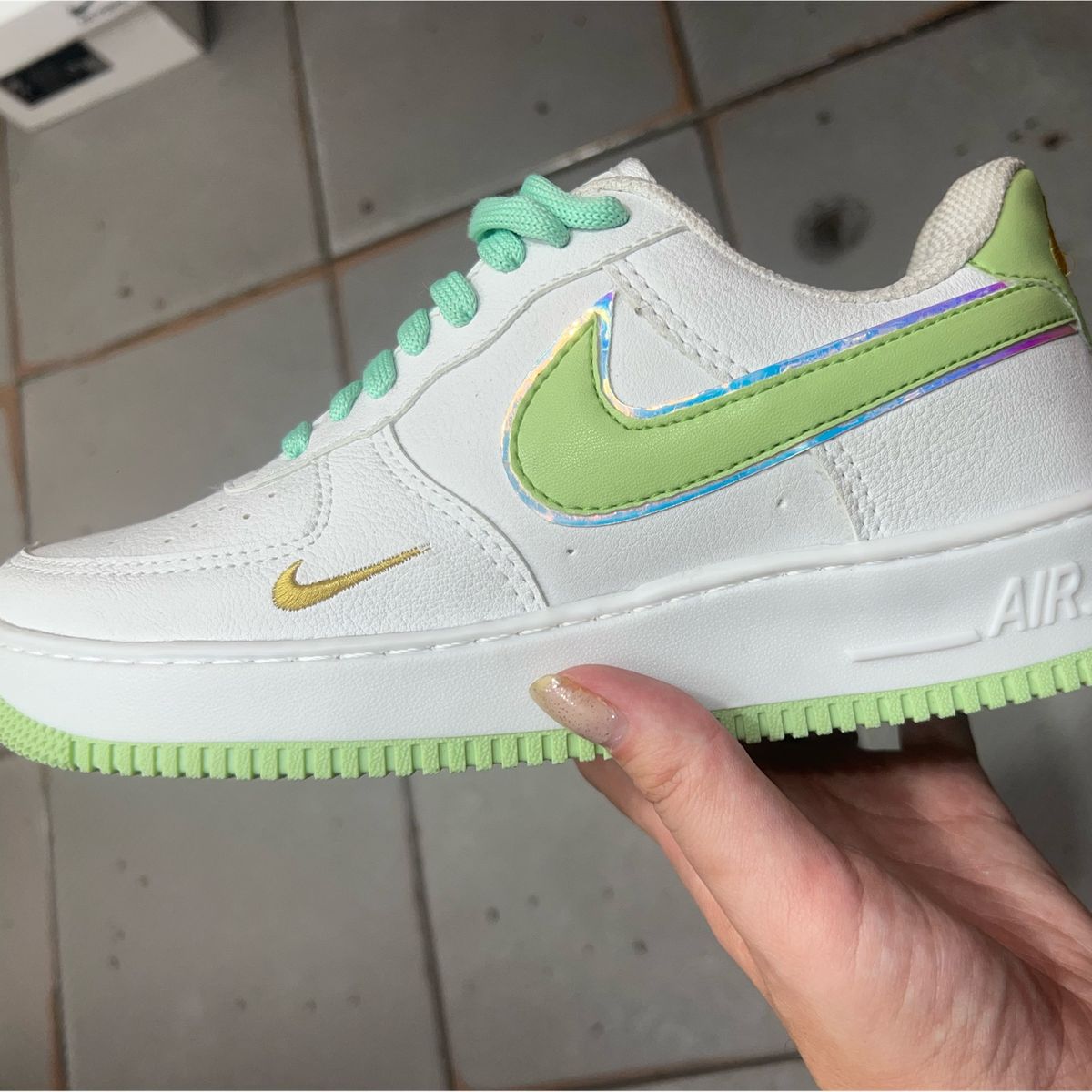 Nike air force branco e lilás