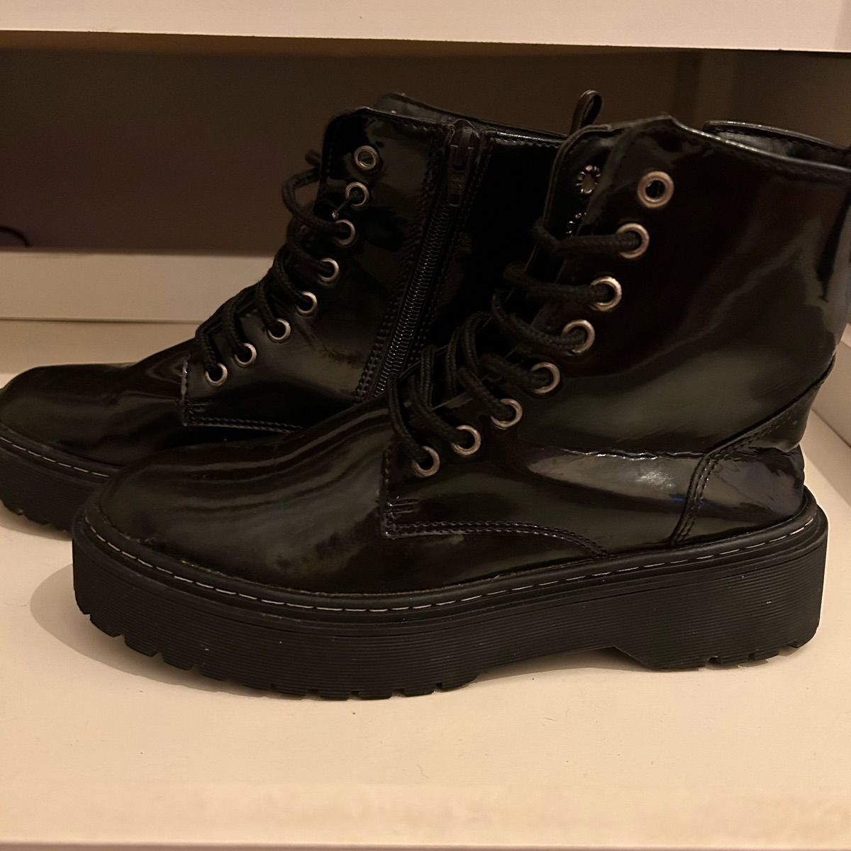 Coturno Preto Dubug Usado 102265888 enjoei