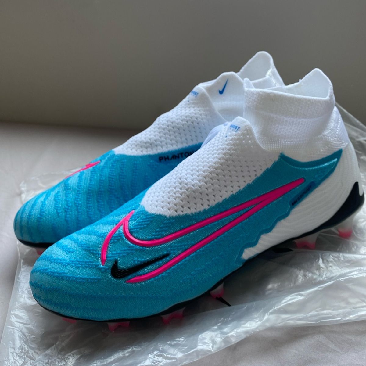 サッカーシューズ Phantom Nike