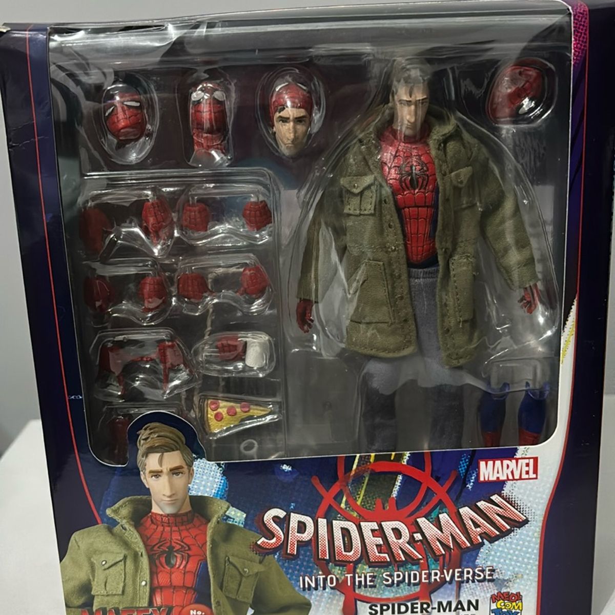 Mafex 109 Spider Man Into The Spider Verse Peter B Parker