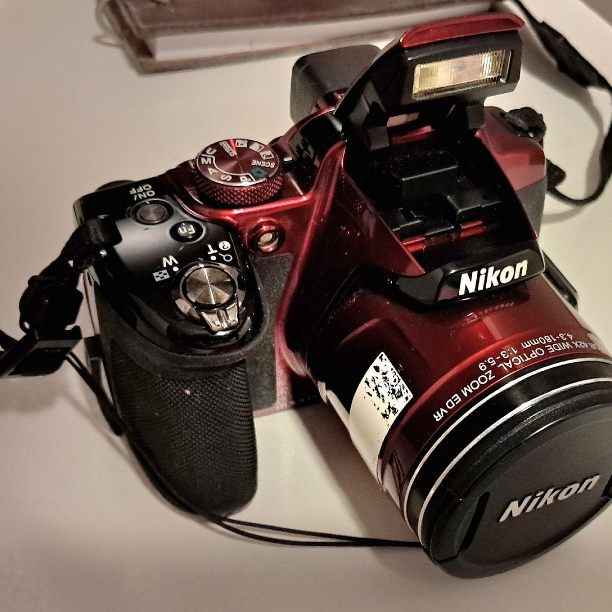 Câmera Nikkon Coolpix P520 Vermelha | Nikon Usado 105773746 | enjoei