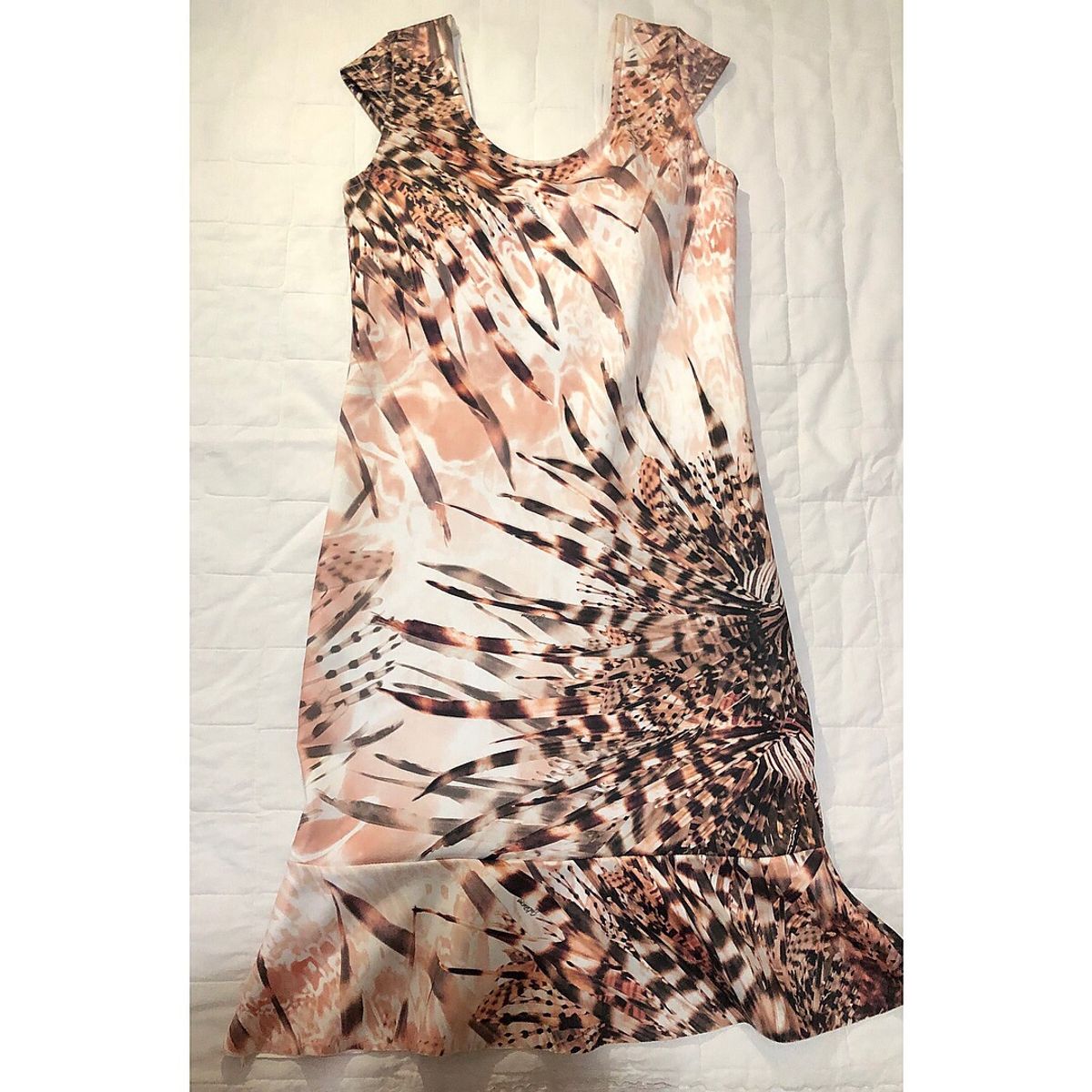 vestido preto gatabakana