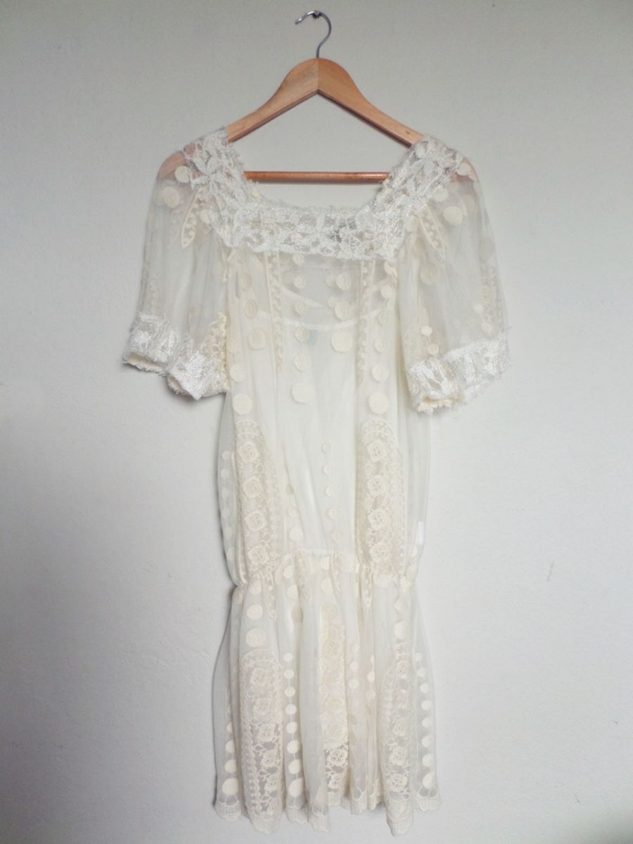 vestido dama antiga