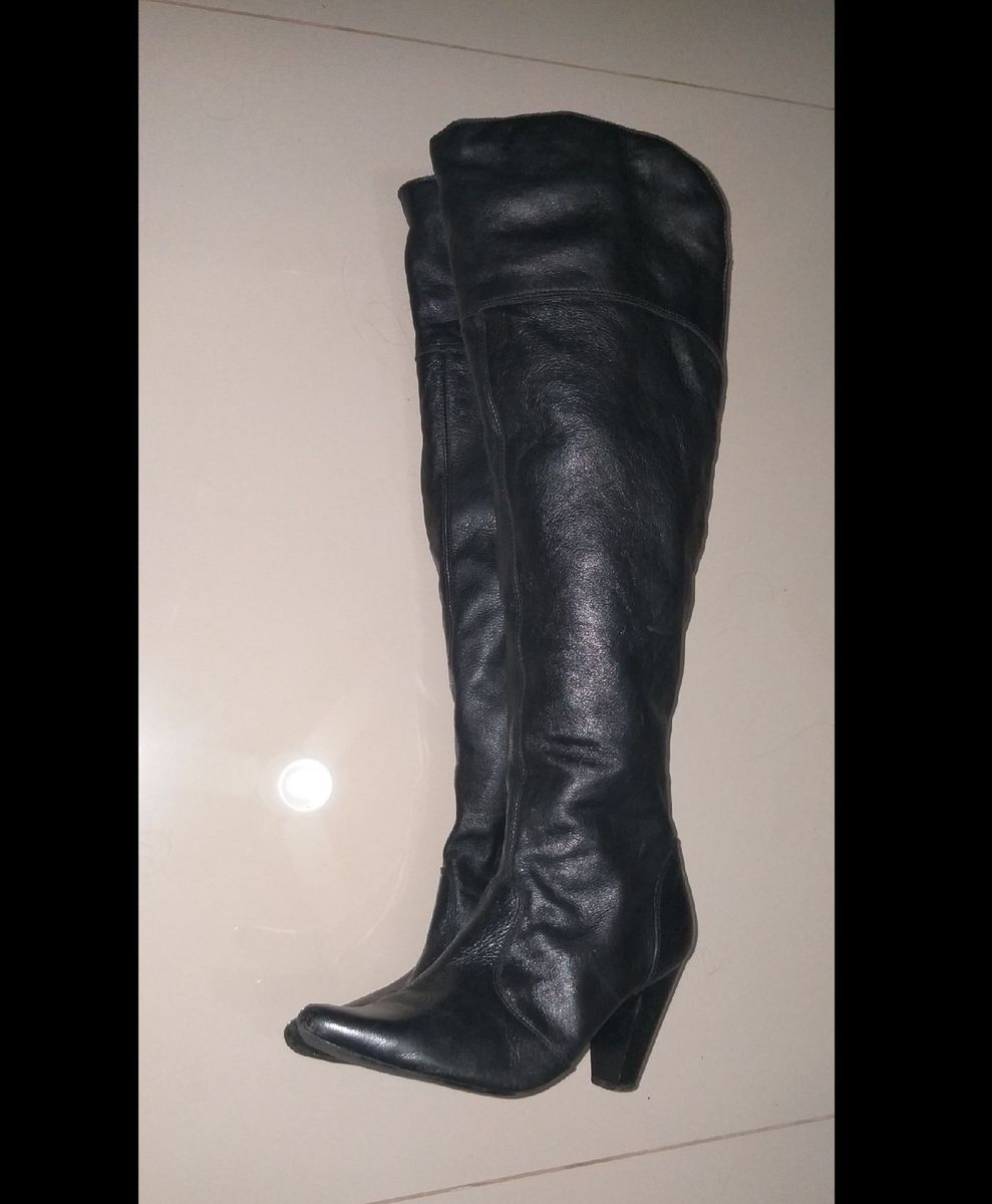 bota over knee preta