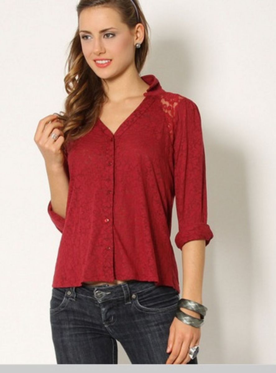 camisa decotada
