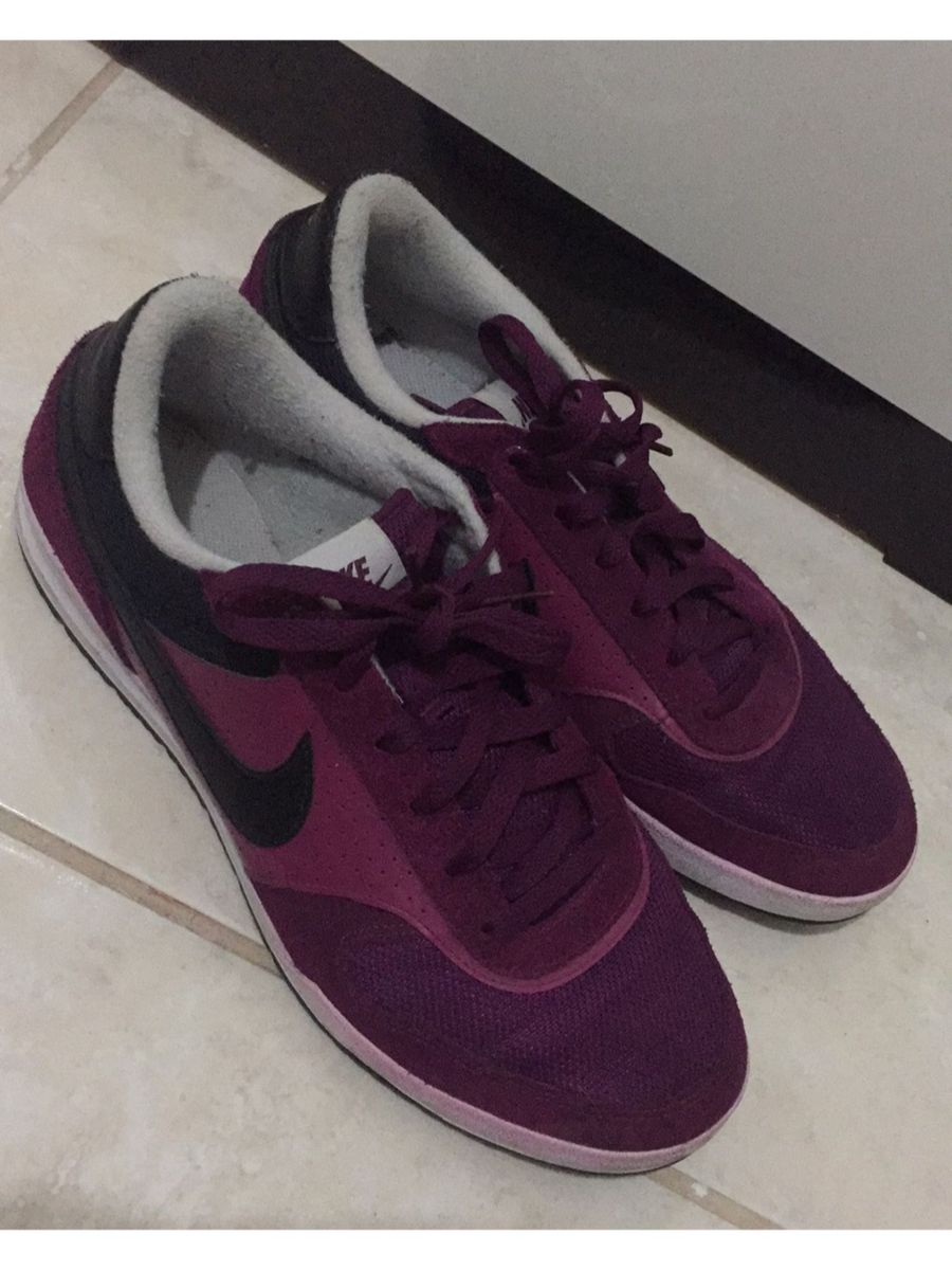 nike feminino marsala