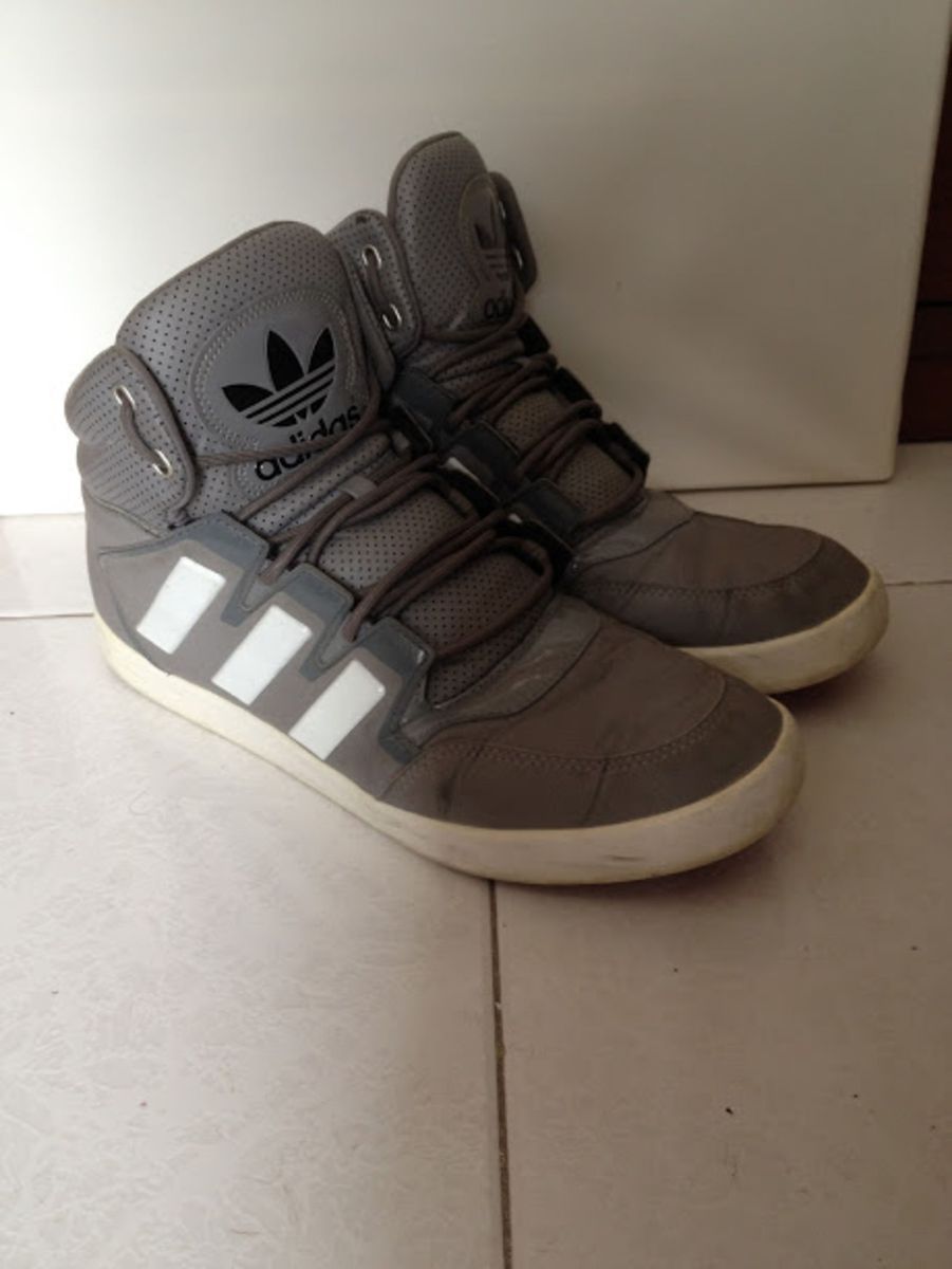 adidas cano alto cinza