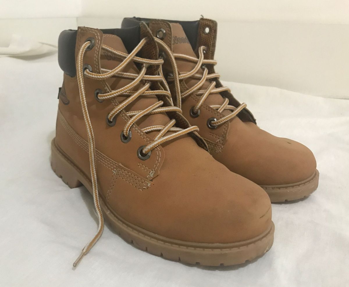 bota wonder feminina