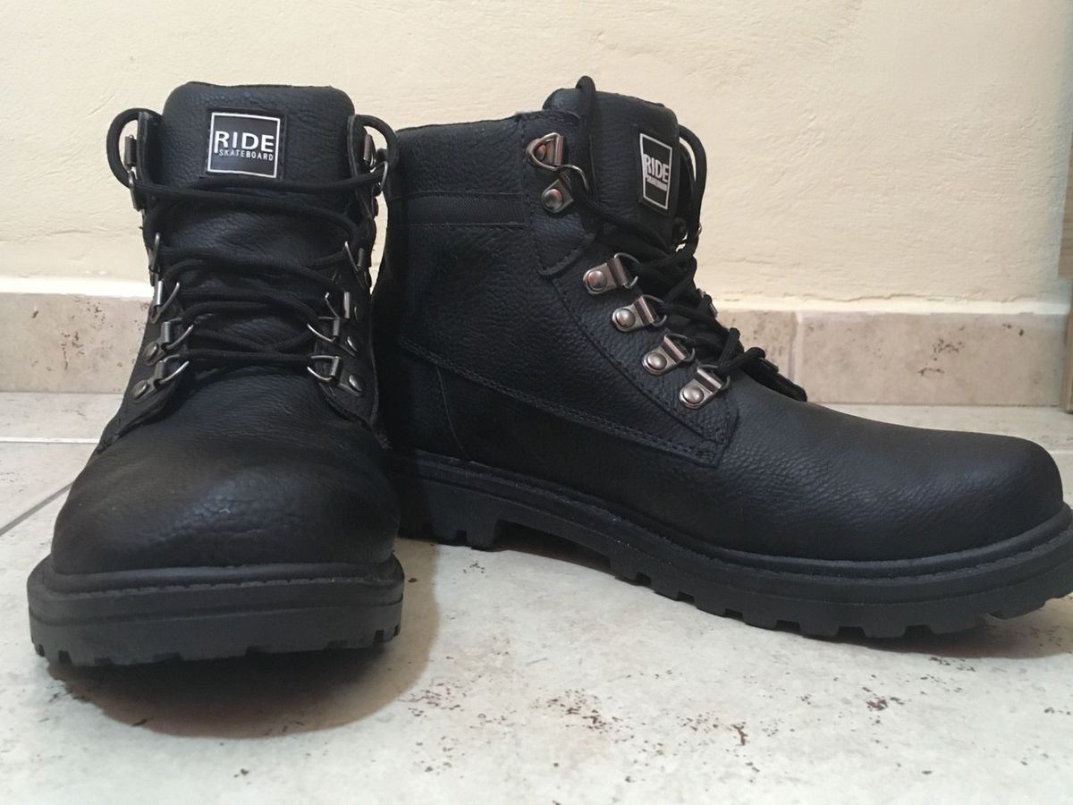 bota ride skateboard vegan preta