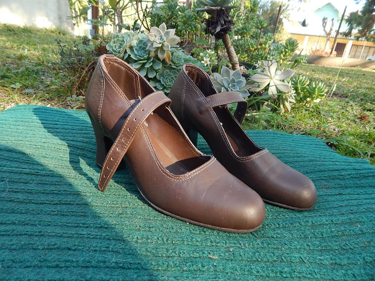 sapatos de couro feminino artesanal