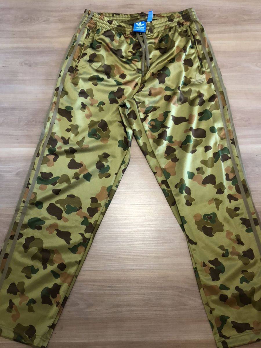 calça adidas camo