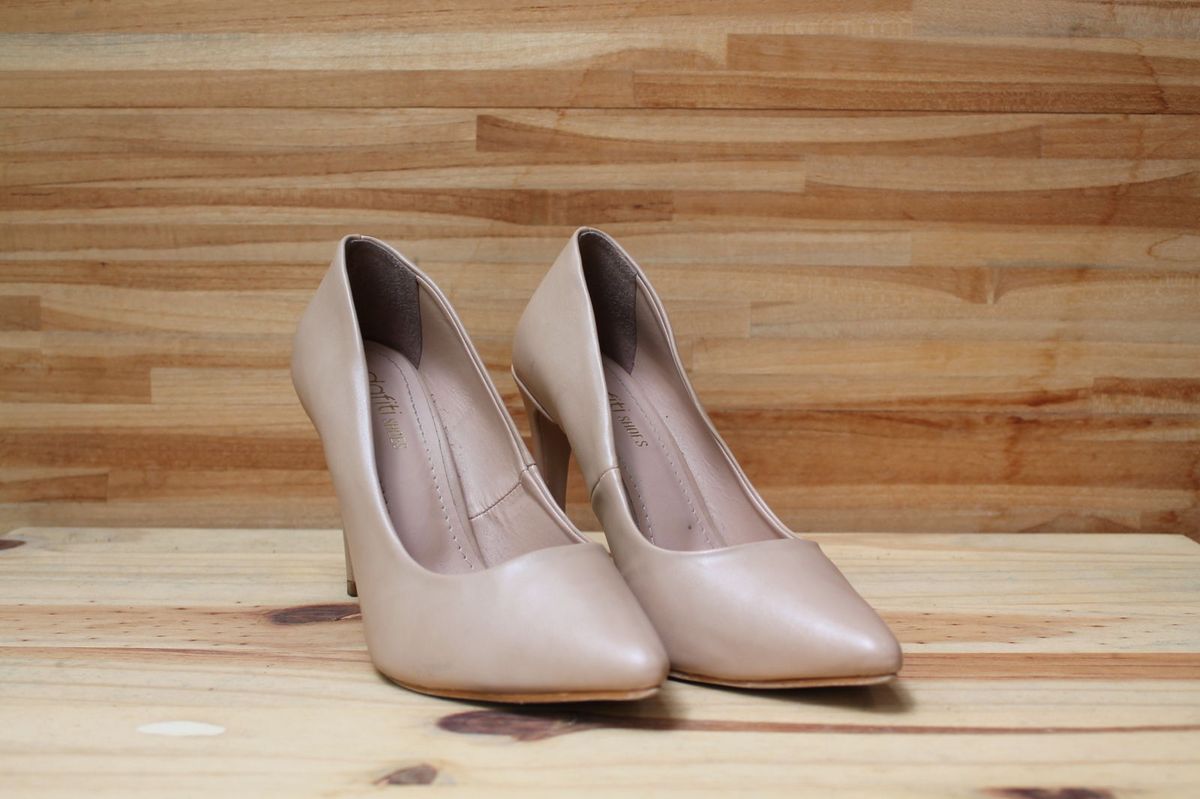 scarpin nude dafiti