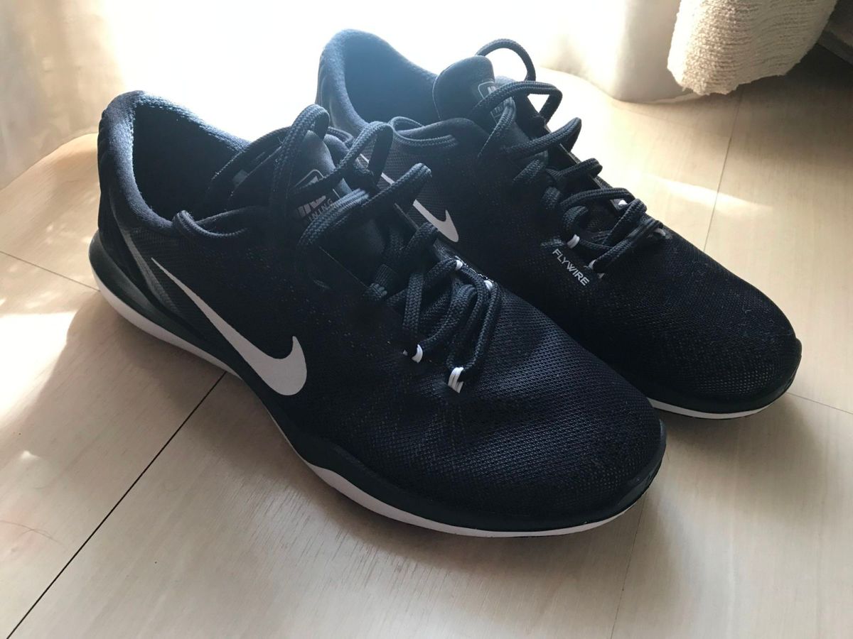 tenis nike flywire