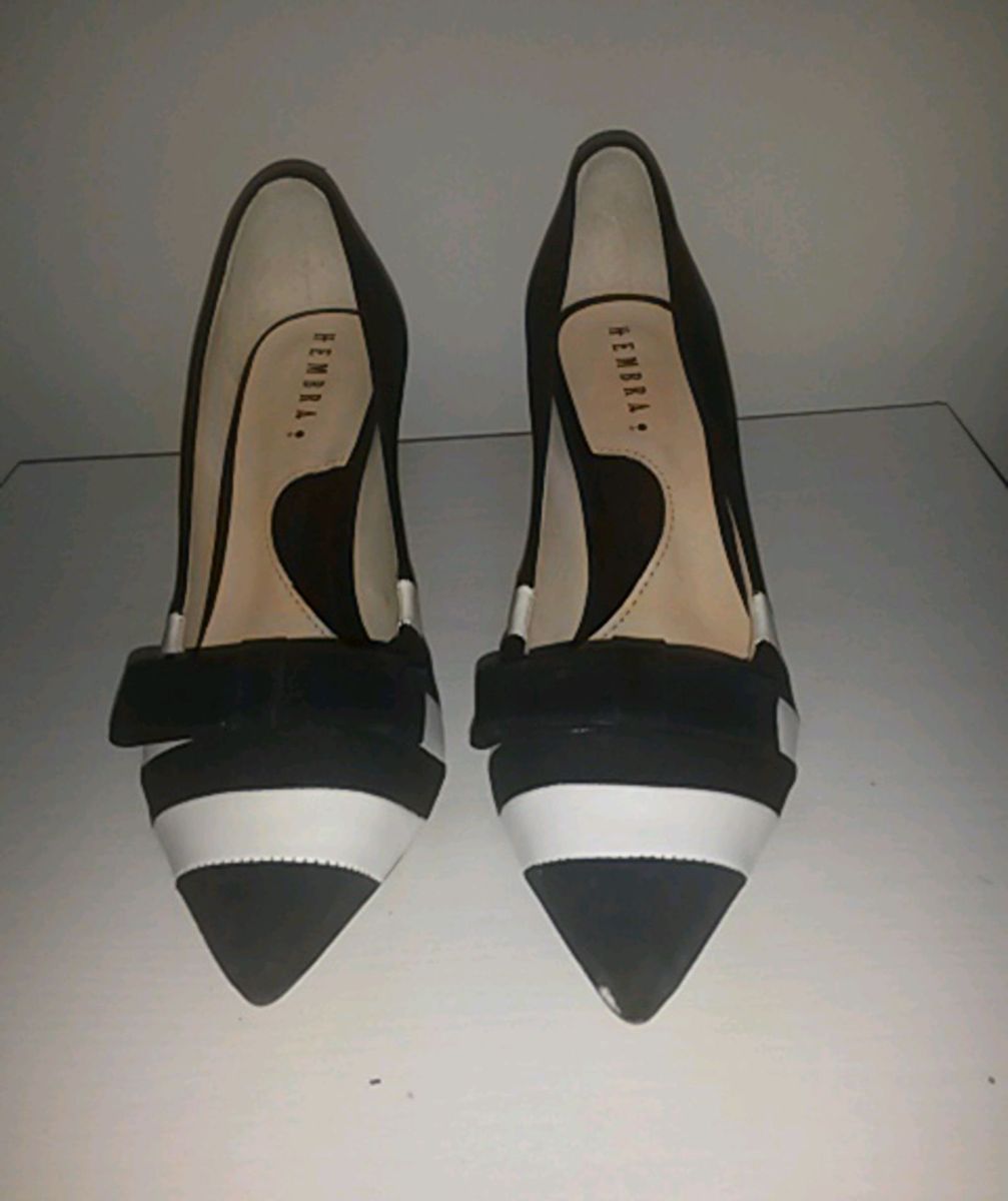 sapato listrado preto e branco